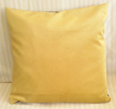 Black Yellow Deers Velvet Pillow Cover 40x40cm+ Zippered - MagnoliaFabric